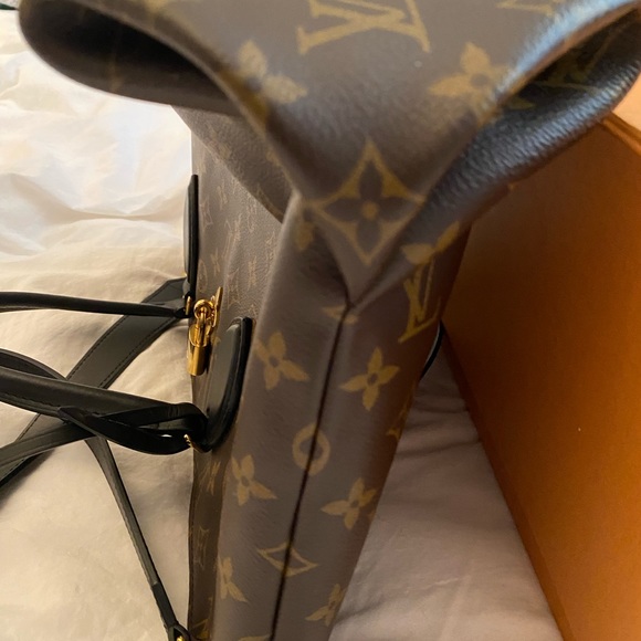 Louis Vuitton flower zipped tote MM handbag - Picture 7 of 16